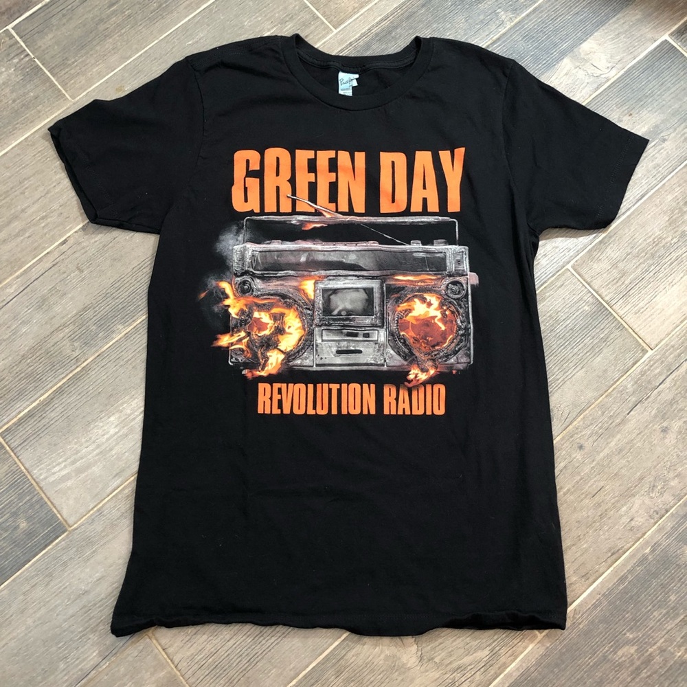 Green Day Revolution Radio